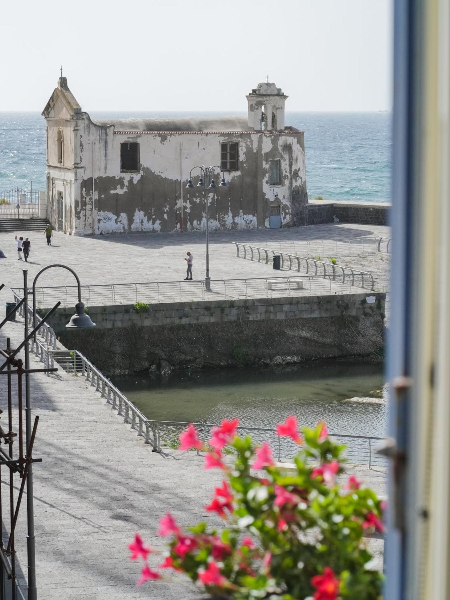 Hotel Da Sara Pozzuoli Zewnętrze zdjęcie